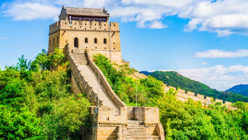 shutterstock_1286039269-china-great-wall-badaling-c-aphotostory-950.jpg