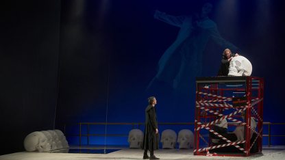 Hamlet-előadás-jelenet-c-Kolozsvári-Állami-Magyar-Színház-foto-Biró-István-950.jpg
