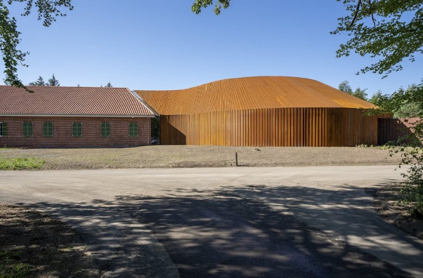 The new Refugee Museum of Denmark FLUGT in Oksboel, southwestern Denmark, is pictured on June, 24, 2022. - The museum will be inaugurated by the Danish Queen and Germany's Vice-Chancellor on June 25, 2022. According to the museum, its main subjects will be "the German refugees who fled to Denmark in 1945 as well as the many refugees, from e.g. Vietnam, Bosnia and Syria that have come to this country in recent years". (Photo by John RANDERIS / Ritzau Scanpix / AFP) / Denmark OUT