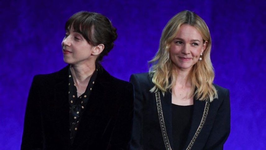 Carey-Mulligan-And-Zoe-Kazan-R.jpg