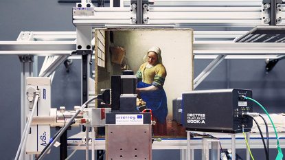 Vermeer-Tejet-öntő-nő-cí-Macro-XRPD-scanner-Rijksmuseum.jpg