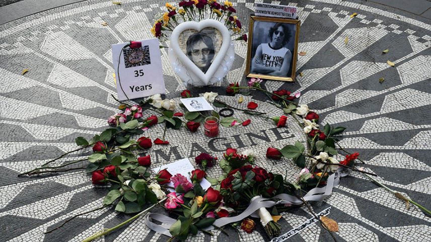 John-Lennon-Strawberry-Field-AFP.jpg