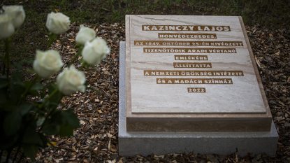 Kazinczy-Lajos-síremlék-fotó-NÖRI-02.jpg