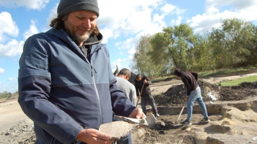 Bronzkori-település-maradványaira-bukkantak-Jászszentlászló-határában-2.jpg