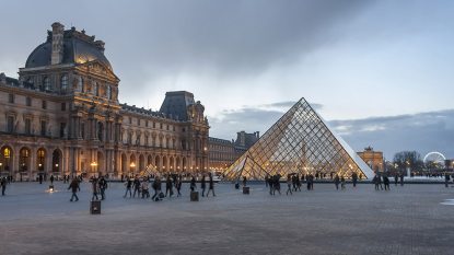 Louvre-shutterstock.jpg
