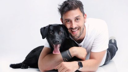 Szabó-Kimmel-Tamás-kutyával-R.jpg