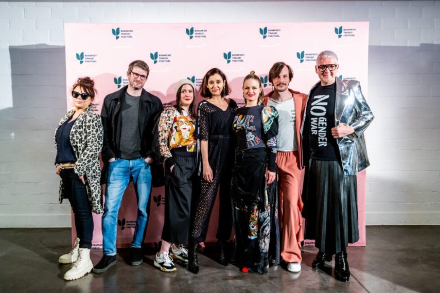 Trojka Színházi Társulás. Fotó: Tuba Zoltán / Képszerkesztőség