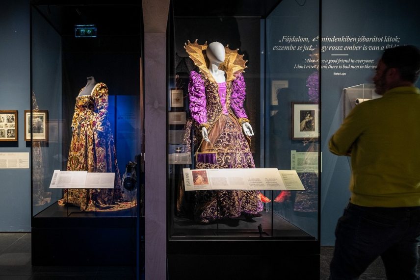 copyright_MAGYAR ZENE HÁZA_Palkó György_Divak_JászaiMari.jpg