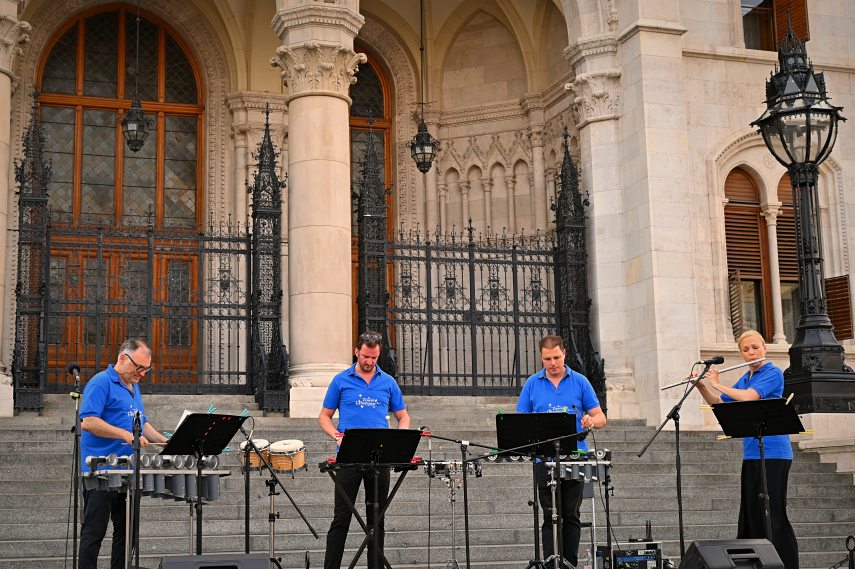 Zenélő Budapest. Fotó: Götz Nándor