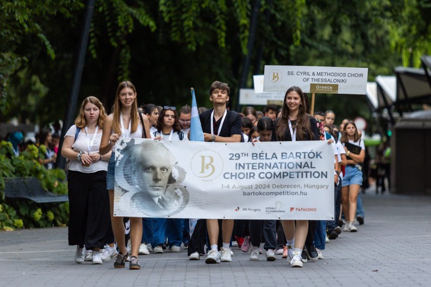 Felvonulók Debrecenben. Fotó: Biri Péter / BBCC