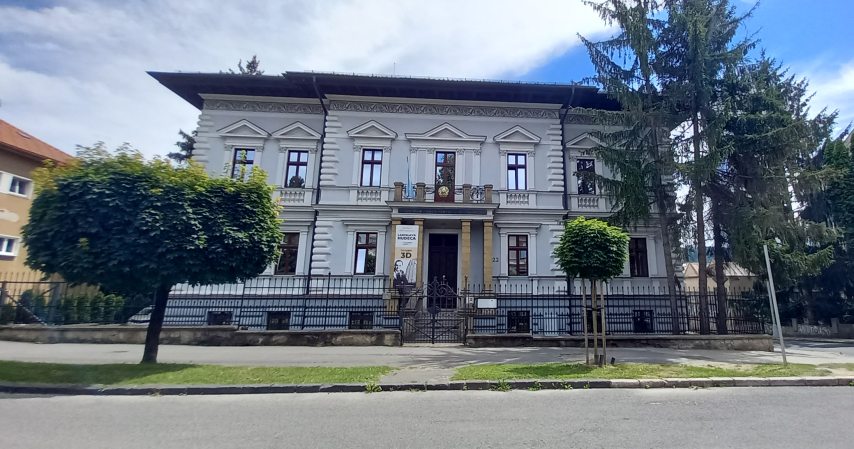 A Hugyecz-villa, ma L. E. Hudec Építészeti Központ. A szerző felvétele