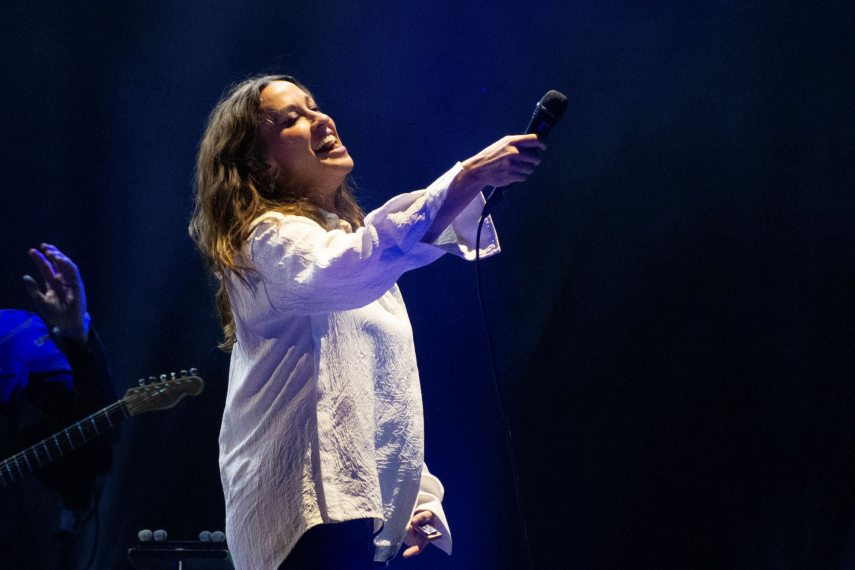 November 17,2023, Mexico City, Mexico: Canadian singer Alanis Morissette performs on stage during the day one of the Corona Capital 2023 Music Festival at Autodromo Hermanos Rodriguez. on November 17, 2023 in Mexico City, Mexico. (Photo By Essene Hernandez/ Eyepix Group) (Photo by Eyepix/NurPhoto)
Eyepix / NurPhoto / NurPhoto via AFP