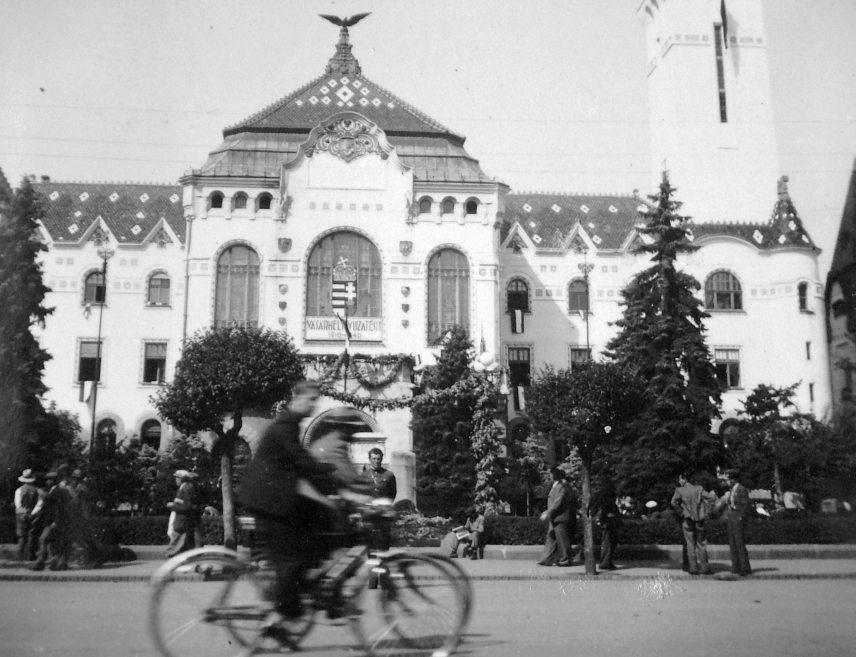 A marosvásárhelyi Városháza 1940-ben. Fotó: FORTEPAN