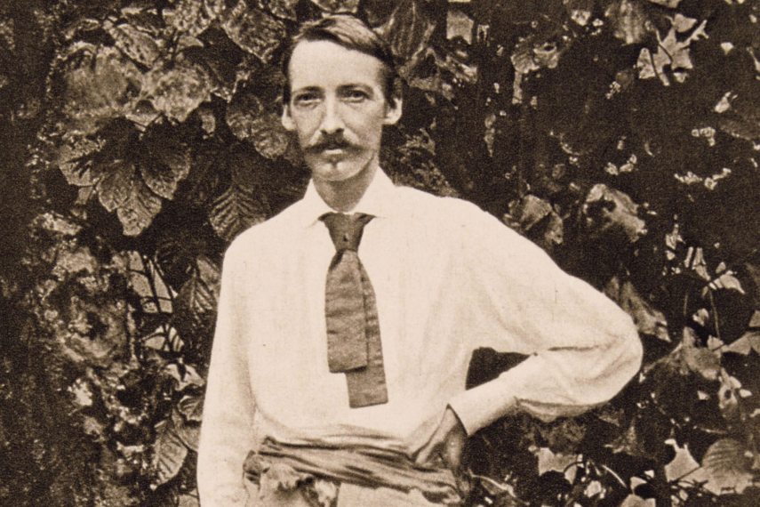 Robert Louis Balfour Stevenson (1850-1894) Scottish author. From a photograph taken in Samoa where Stevenson settled in 1889 (Photo by Ann Ronan Picture Library / Photo12 via AFP)