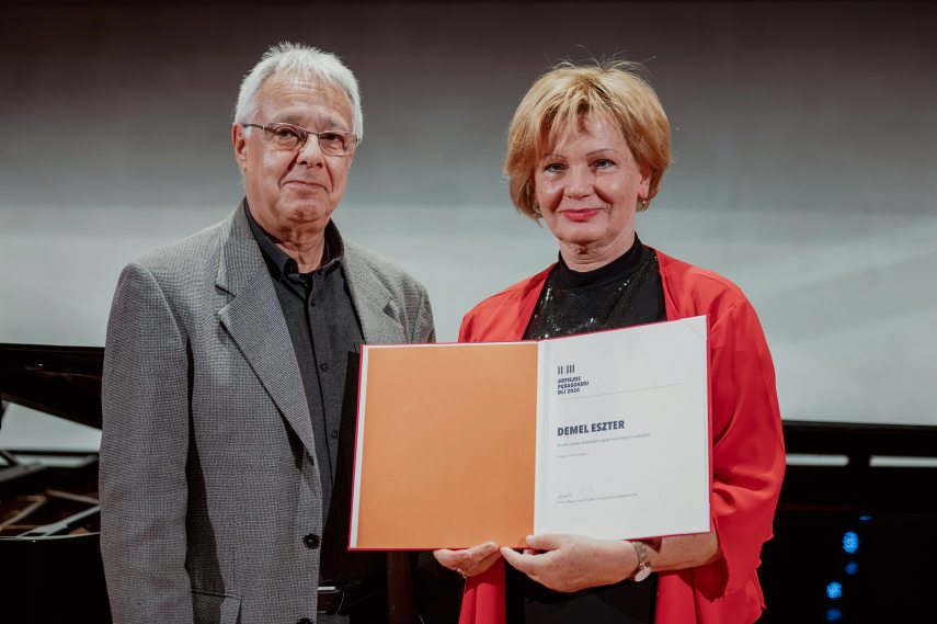 Tihanyi László zeneszerző-karmester és Demel Eszter zenepedagógus karmester az Artisjus pedagógusi díj átadóján. Fotó: Artisjus