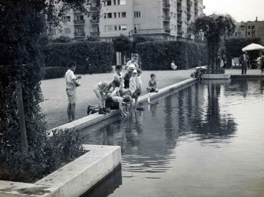 A XIII. kerületi Szent István parkban 1937-ben. #231727 Fotó: Fortepan / Bor Dezső