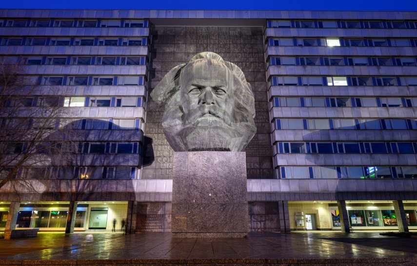 PRODUCTION - 04 January 2025, Saxony, Chemnitz: View of the Karl Marx Monument in the city center. On January 18, the city will ring in the year as European Capital of Culture with a big celebration. Around 80,000 visitors are expected in the city center. After years of preparation, the city is now European Capital of Culture together with Nova Gorica in Slovenia. Photo: Hendrik Schmidt/dpa (Photo by HENDRIK SCHMIDT / DPA / dpa Picture-Alliance via AFP)