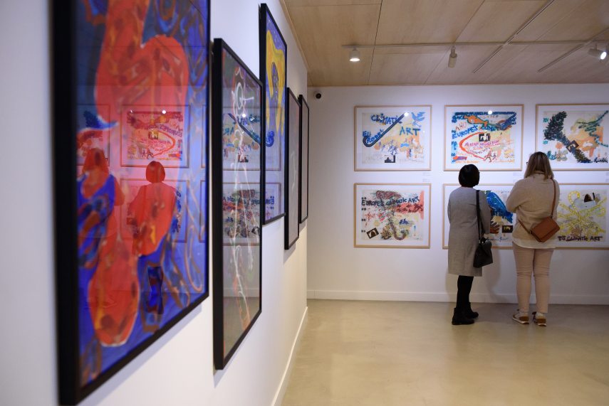 Šwierkiewicz Róbert A vízhez hasonló című kiállítása A Resident Art galériában