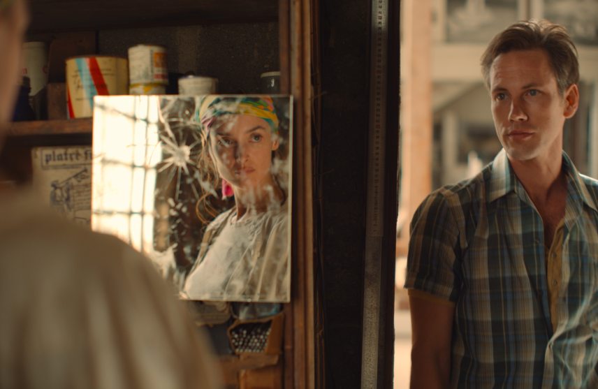 Charlotte Lebon és John Robinson. Niki