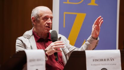 Fischer Iván a Budapesti Fesztiválzenekar következő évadáról tartott tájékoztatón a Müpában.jpg