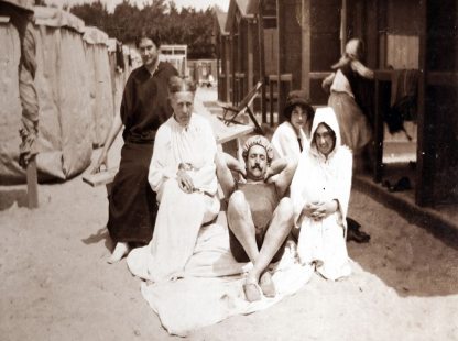 fortepan_263758 Fürdőzés.jpg