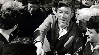 Anthony Quinn A Zorba, a görög című filmben (1964). Fotó AFP.jpg