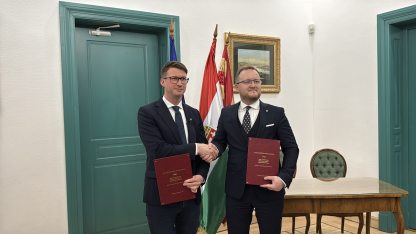 Böröcz László Budapest I. kerületének polgármestere és Rózsa Dávid az MNMKK Országos Széchényi Könyvtár főigazgatója.Fotó MNMKK OSZK(2)_.jpg