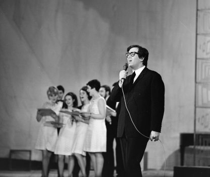 Vörösmarty Színház, Made in Hungary tánczenei bemutató. Máté Péter énekes. Fotó: Fortepan / Szalay Zoltán