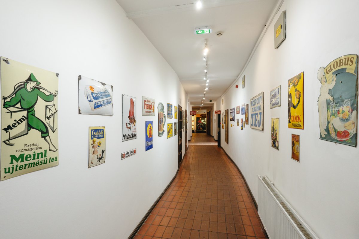 KERESKEDELMI_ES_VENDEGLATOIPARI_MUZEUM_KIALLITASAI_SP_023.jpg