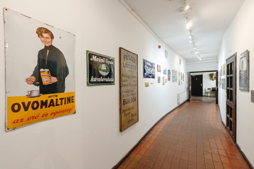 KERESKEDELMI_ES_VENDEGLATOIPARI_MUZEUM_KIALLITASAI_SP_022.jpg