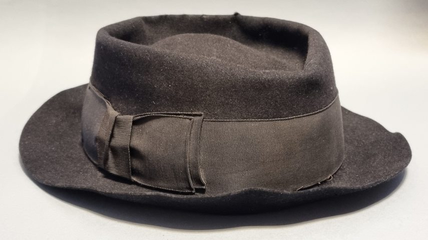 Selye János kalapja.jpg