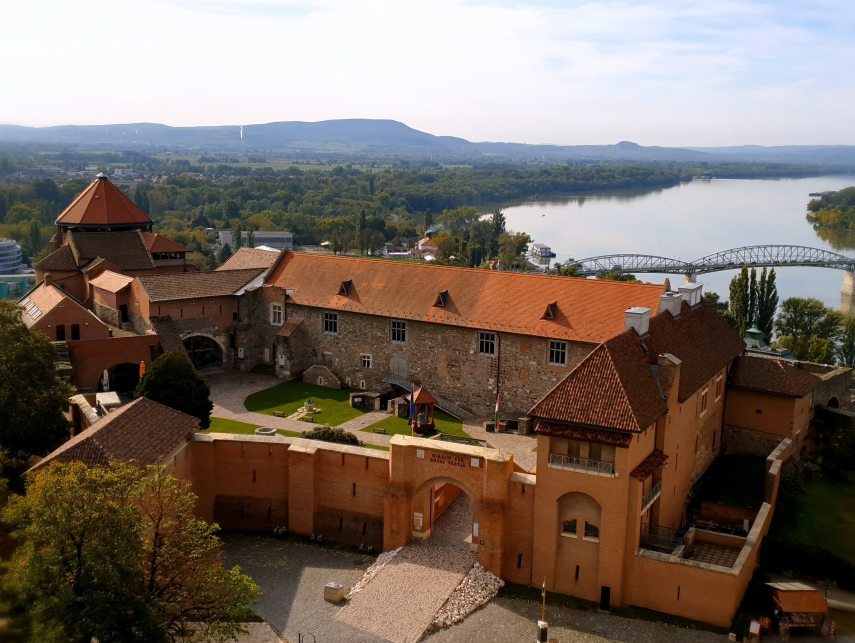 MNMKK Esztergomi Vármúzeum.jpg