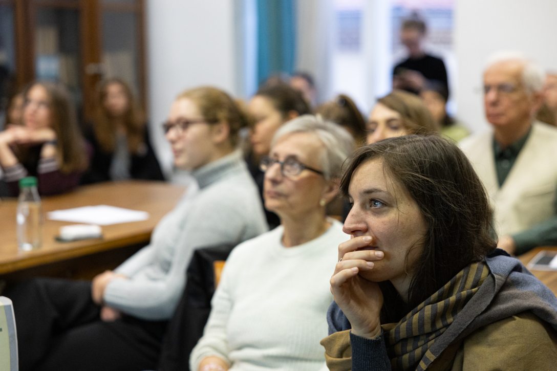 KUTATOK_EJSZAKAJA_ ELTE_BTK_CSZS_11.JPG