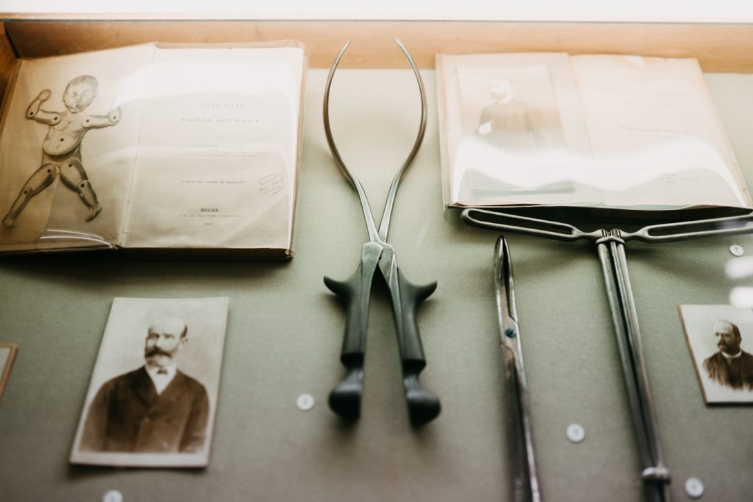 MNMKK_SEMMELWEIS_ORVOSTORTENETI_MUZEUM_HJL_05737.jpg