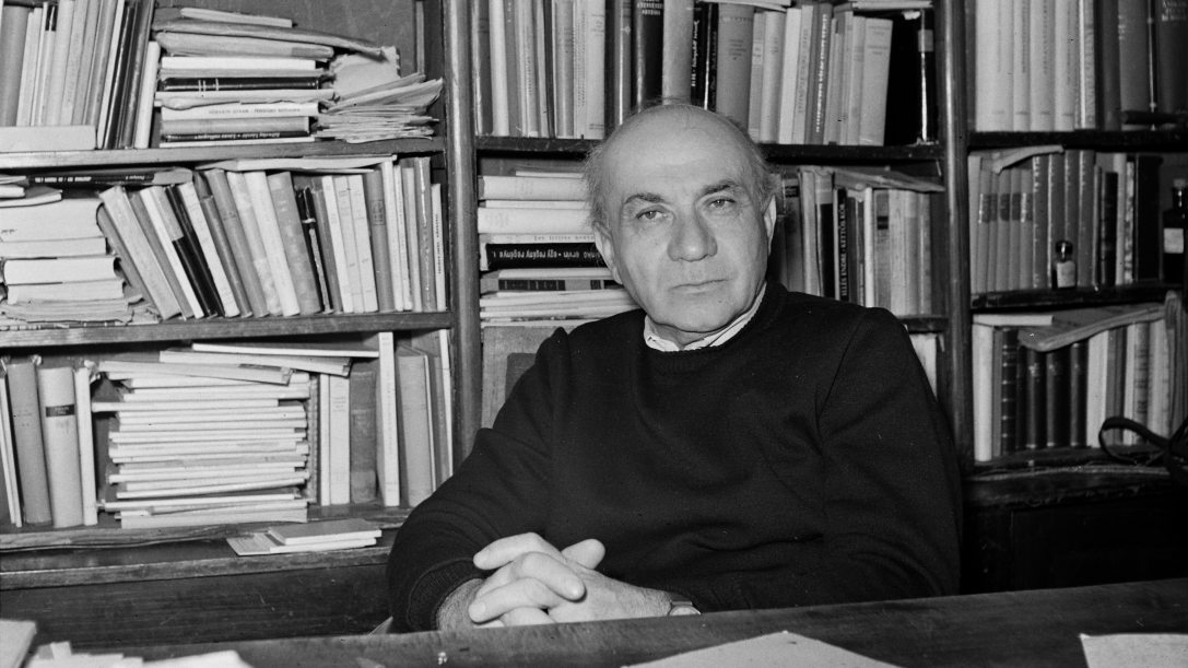 November 2-án történt