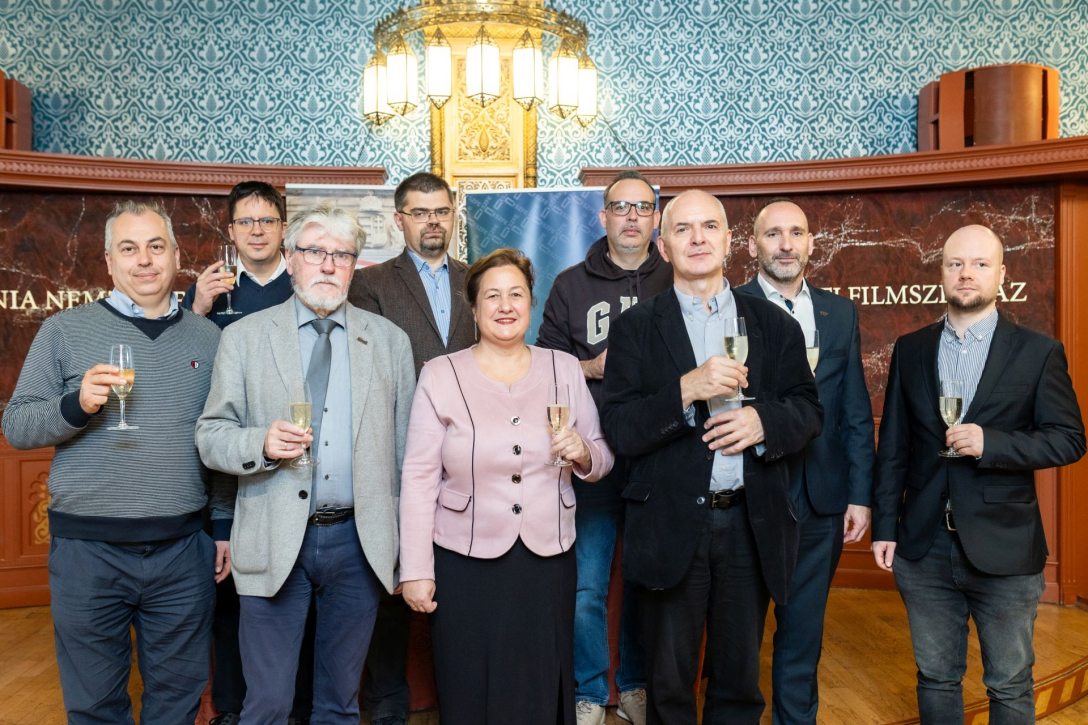 szakaly sandor_sepsi eniko es a veritas kollegai.jpg