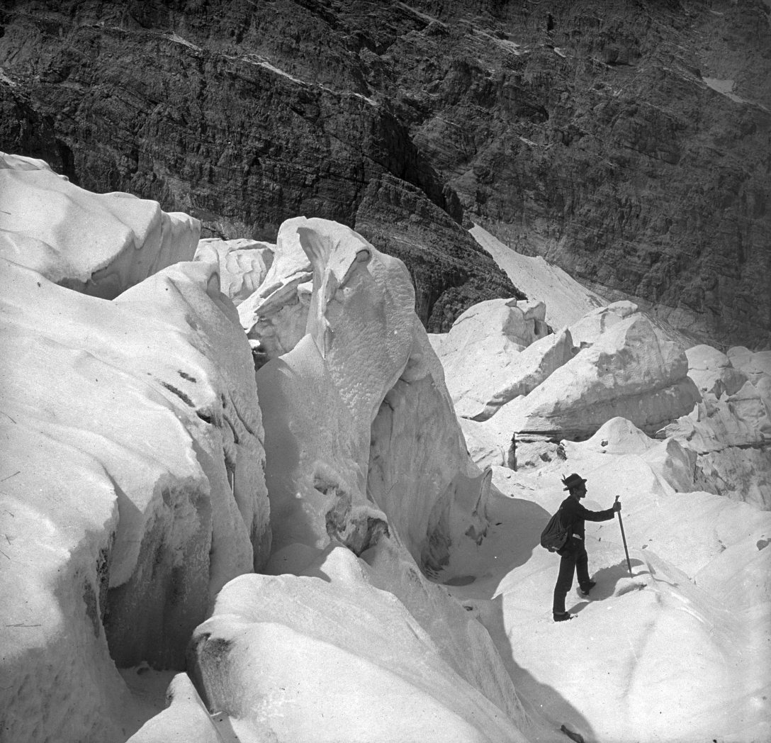 Fotó: Fortepan / SZTFH Földtani Szolgálatának gyűjteménye / Eötvös Loránd