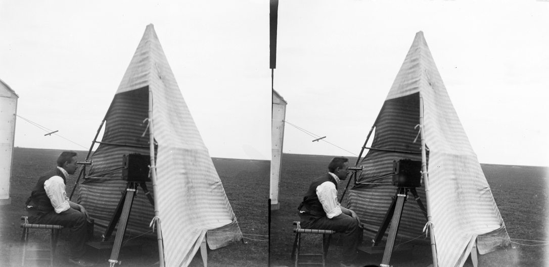 Eötvös terepi geodéziai és geofizikai kutatásai fontosak voltak a torziós inga megalkotásához. Fotó: Fortepan / SZTFH Földtani Szolgálatának gyűjteménye / Eötvös Loránd