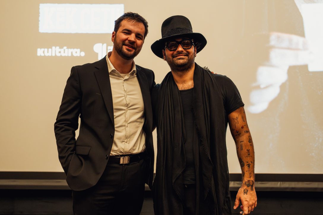 Kapu Tibor kutatóűrhajós és Farkas Levente András. Fotó: Sorok Péter / Kultúra.hu