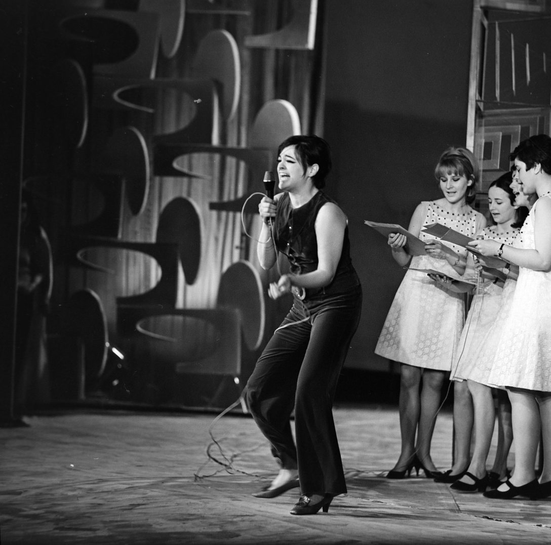 Vörösmarty Színház, Made in Hungary tánczenei bemutató. Voith Ági színművésznő. Fotó: Fortepan / Szalay Zoltán