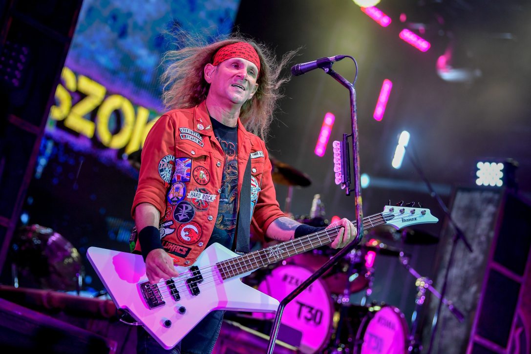 Lukács László énekes, basszusgitáros a Tankcsapda zenekar koncertjén a debreceni Campus Fesztiválon 2019. július 19-én. Fotó: Czeglédi Zsolt / MTI