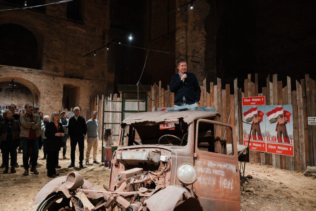 Az Árva - A történelem torkában című, Nemes Jeles László Árva című filmjéhez kapcsolódó kiállítás a BTM Kiscelli Múzeumban. Fotó: Hegyháti Réka/Mozinet