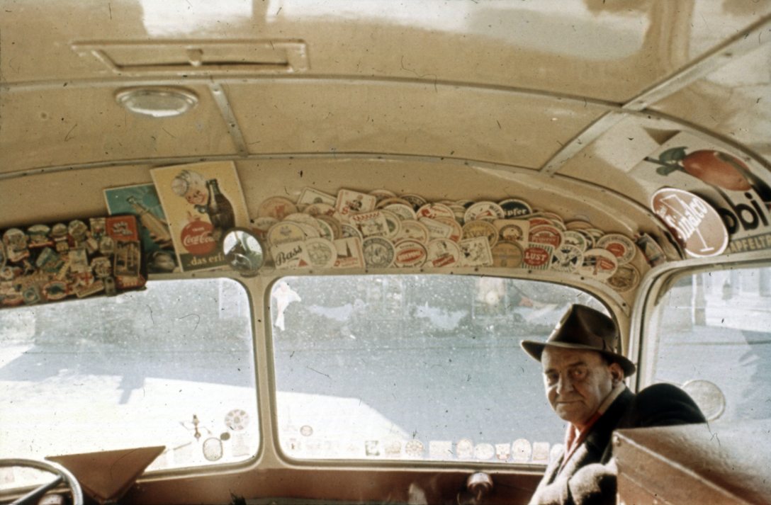 Söralátét-gyűjtemény 1956-ból. Fotó: Sárosi Imre / Fortepan