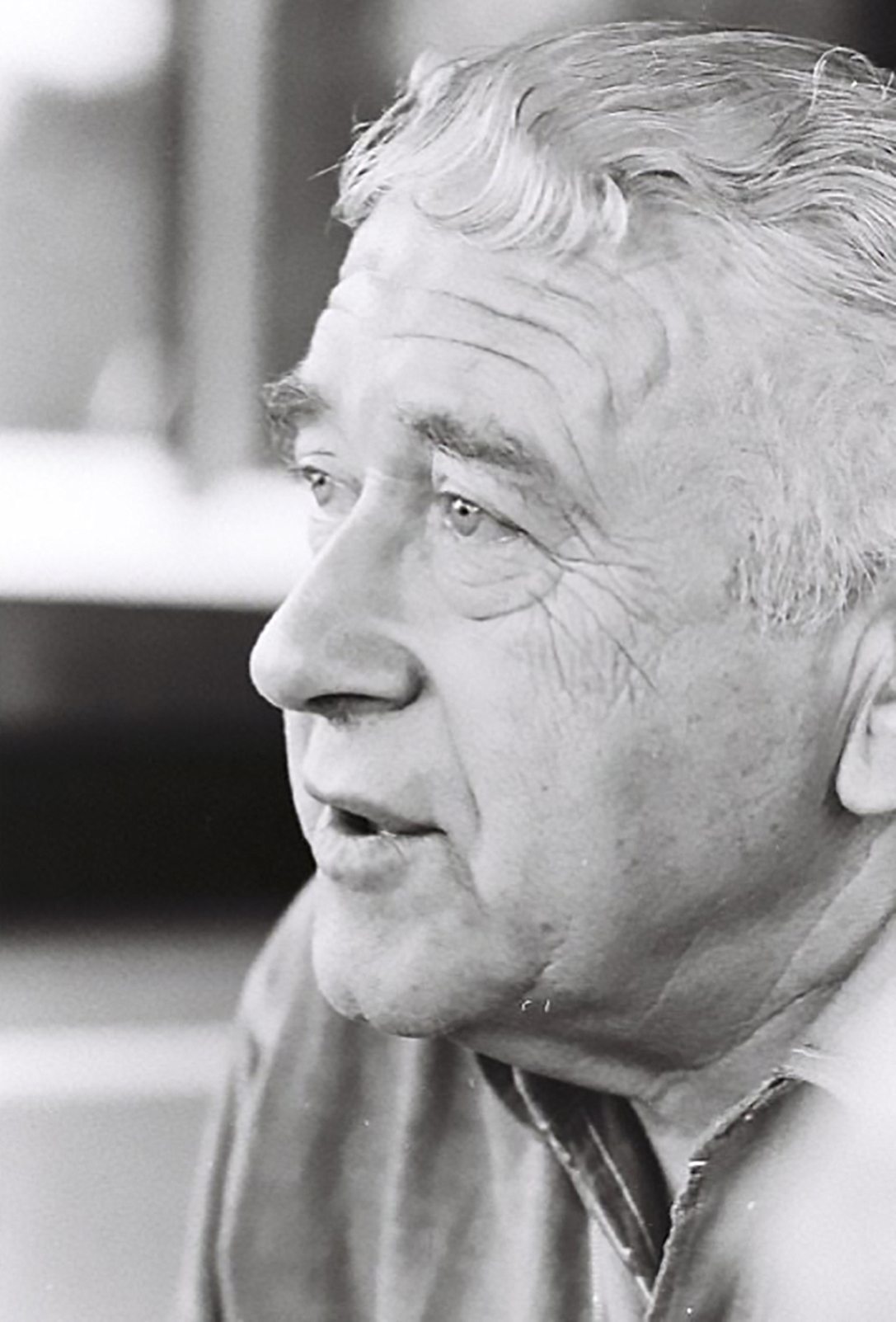 Marcel Breuer építész és tervező modern nyaralójában, 1960 körül. Fotó: Antoine Lorgnier / Hans Lucas / Hans Lucas via AFP