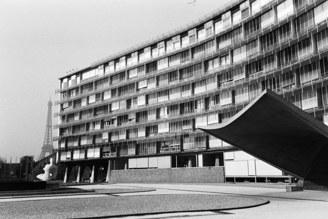 1967 Place de Fontenoy, UNESCO székház Párizsban. Fortepan / Chuckyeager tumblr