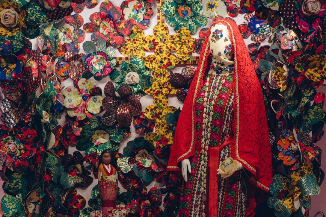 Üveges Krisztina. Tulipán és zsálya. Fotó: Sorok Péter / Kultúra.hu