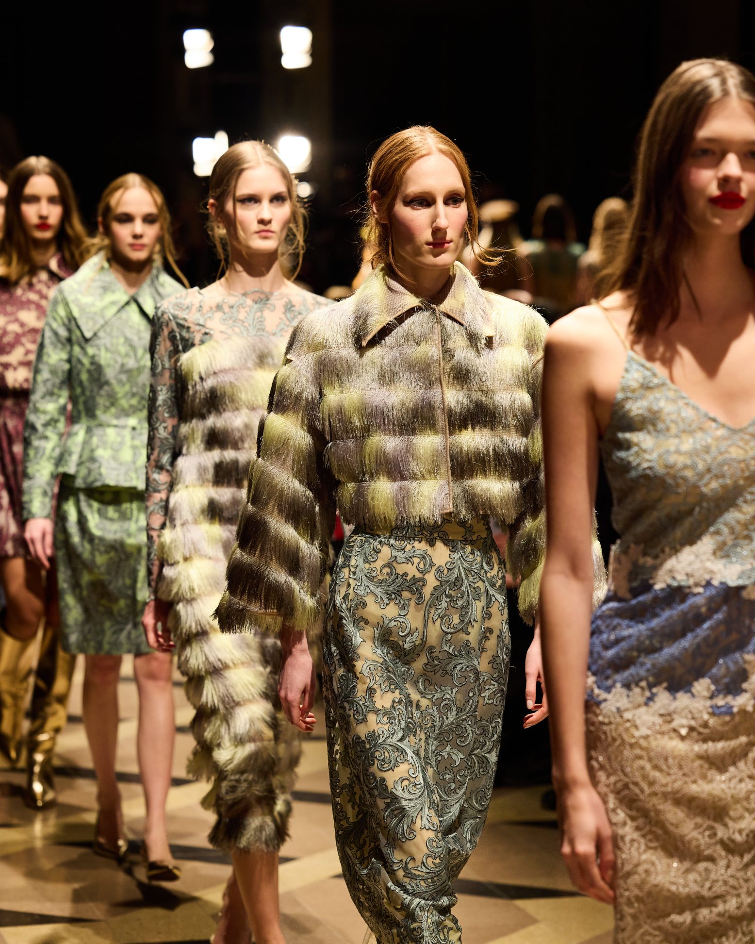 A szépség marad – a KATTI ZOÓB divatház legújabb, 2026/27-es őszi-téli kollekciója. Fotó: Katti Zoób 2034_KATTI ZOOB__OMA5822_.jpg