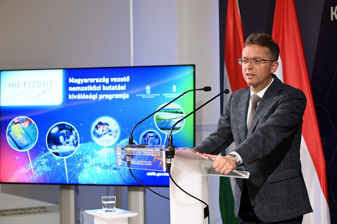 Hankó Balázs kultúráért és innovációért felelős miniszter a HU-rizont program sajtótájékoztatóján a Kulturális és Innovációs Minisztériumban 2026. március 24-én. Fotó: MTI/Kovács Attila