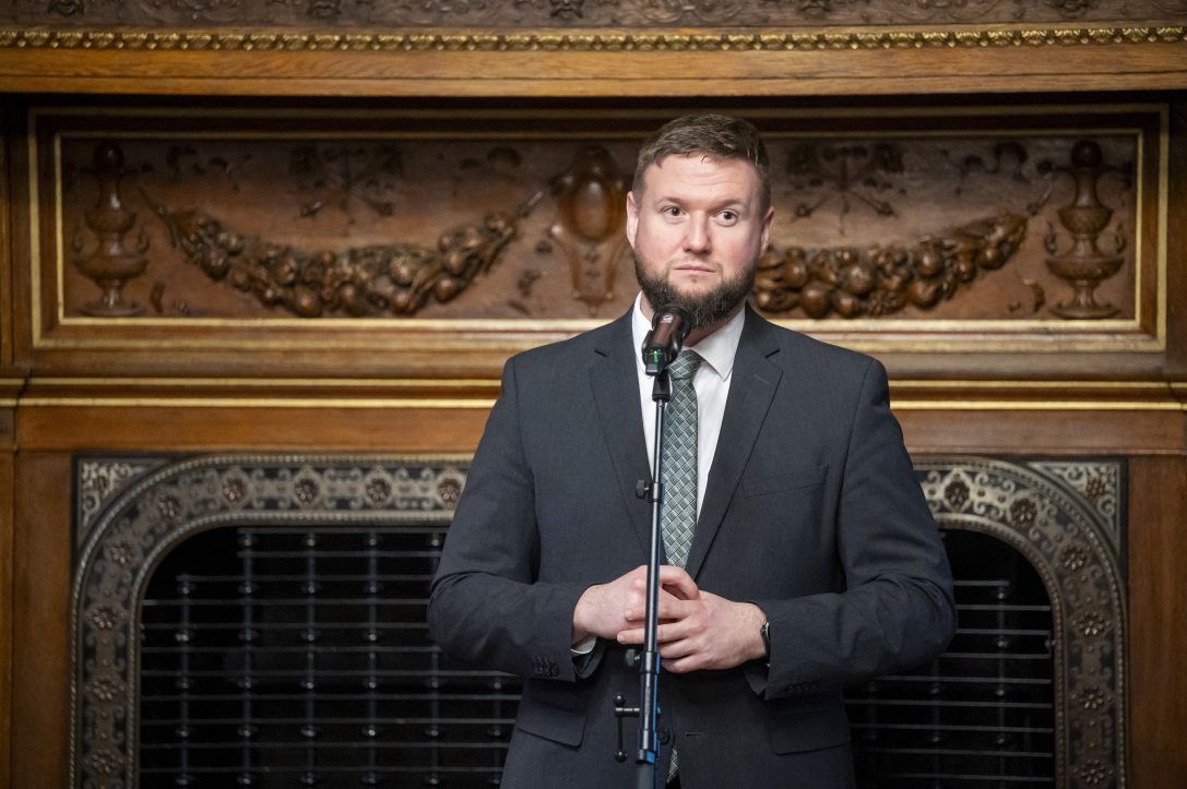 Vincze Máté, a Kulturális és Innovációs Minisztérium közgyűjteményekért és kulturális fejlesztésekért felelős helyettes államtitkára. Fotó: MTI/Balogh Zoltán