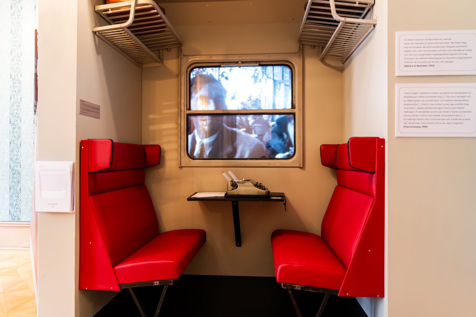 Budára költöztem című kiállítás. Fotó: Csiki Vivien / Kultúra.hu MESZAROS_TIBOR_MARAI_KIALLITAS_CSV_1.jpg